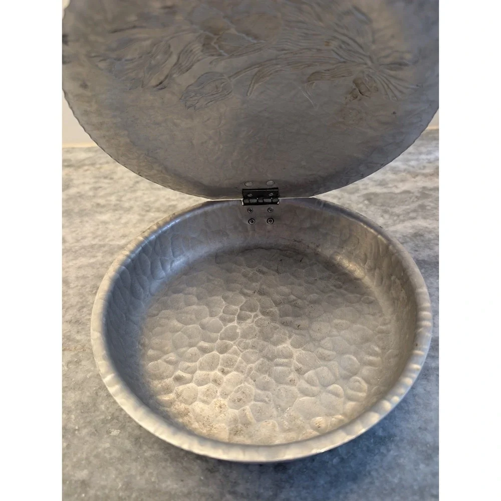 Hand Wrought Creations Aluinum‎ Pan W/Lid Tulip Design Hammered